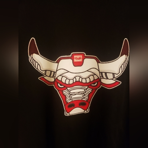 Mens Meta&Omega Tee - Picture 2 of 5